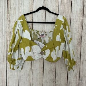 Trendy Olive and White Crop Blouse